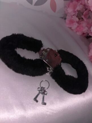 Algema cor: Preto